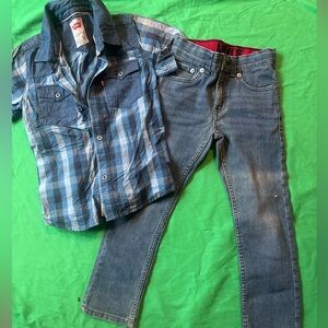 Boys size 6/7 Levi’s button up polo and jeans